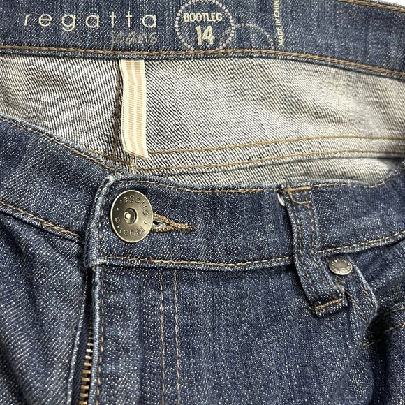 Regatta Bootleg Blue Denim Cropped Jeans Size 14 Large Women Mid Rise - Picture 4 of 5